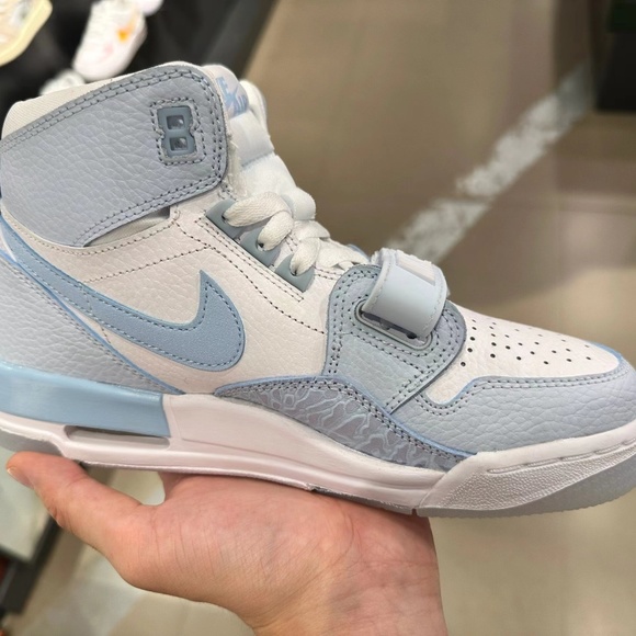 Nike Jordan Air Jordan Legacy 312 Basketballshoes